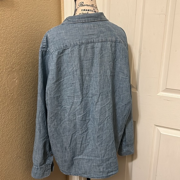 Old Navy xl chambray button down shirt - Picture 4 of 6